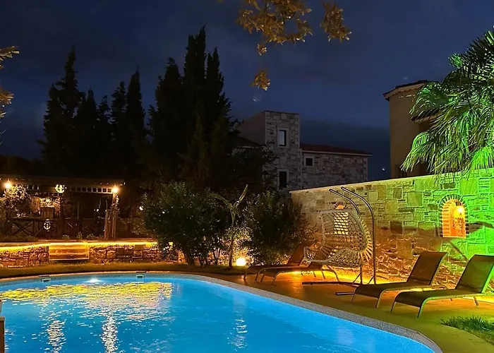 Palm Focakoey Vila Foca